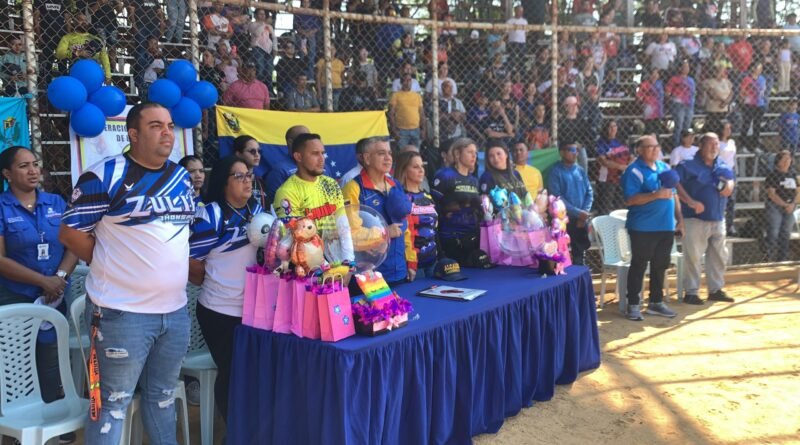 Inauguran torneo de béisbol menor copa José “Cheo” Mosquera