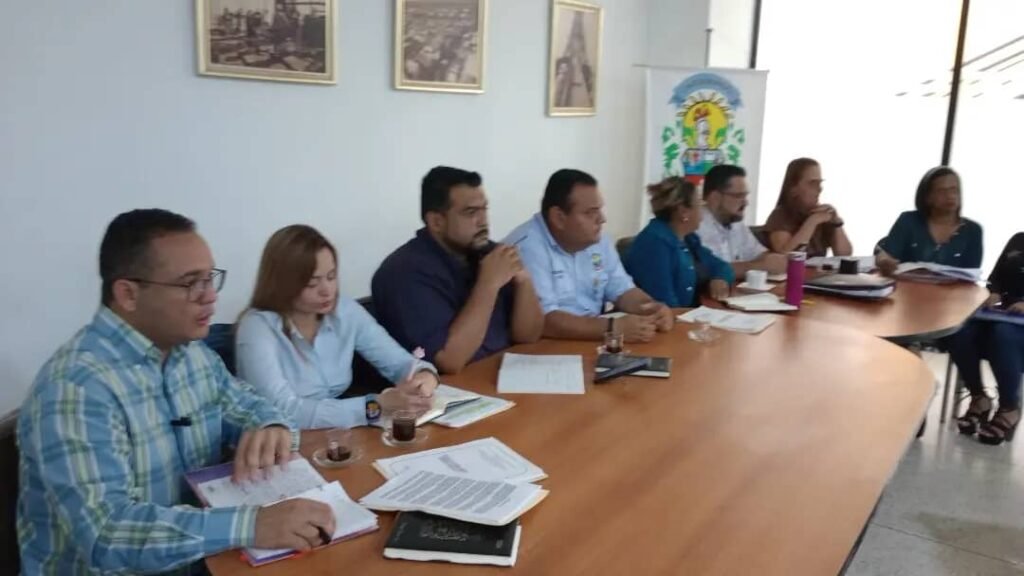 Consulta pública genera debate sobre la ordenanza de inmuebles urbanos y periurbanos