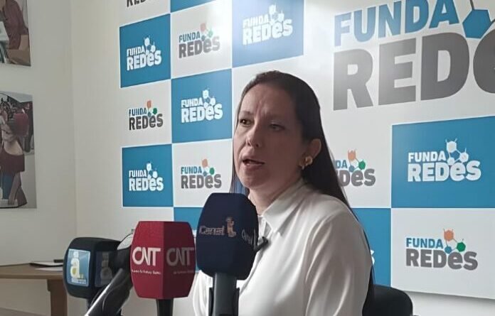 Alerta de FundaRedes: Niños y Adolescentes Abandonan las Aulas para Enfrentar Peligros en las Calles