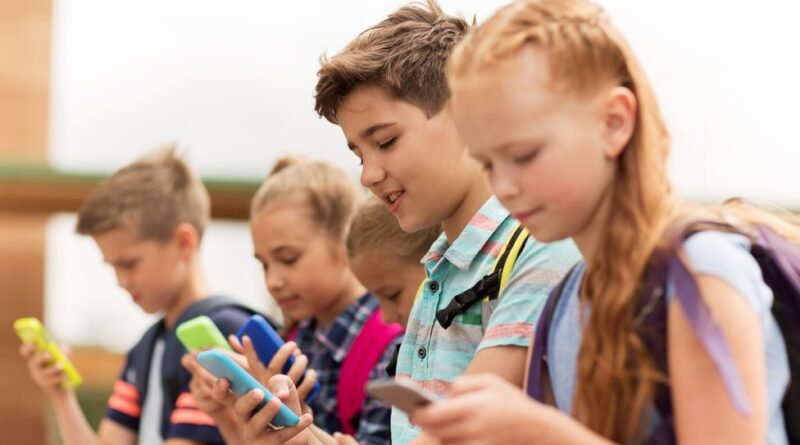 Florida prohíbe el uso de redes sociales en menores: ¿Por qué y desde cuándo regirá la ley?