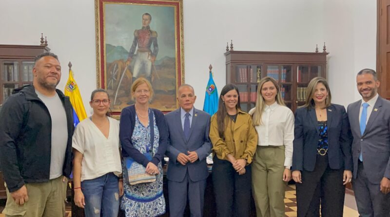 Gobernador Rosales sostuvo encuentro con representantes del Instituto Latinoamericano de Investigación Social