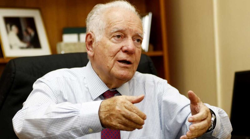 Eduardo Fernández: 'El 100 % de los venezolanos está interesado en un cambio