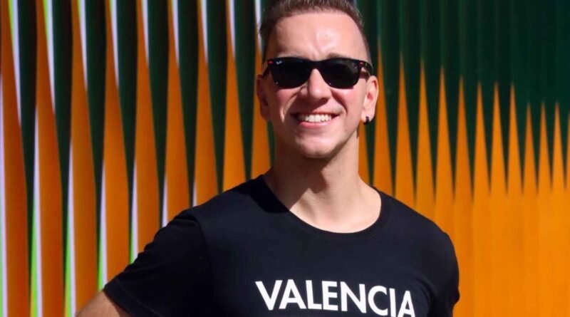 Excarcelan al youtuber venezolano Óscar Alejandro tras detención en aeropuerto