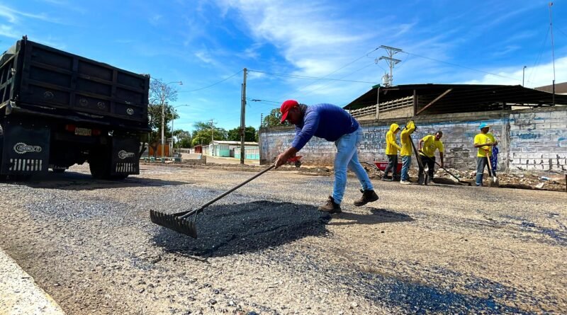 Gobernación del Zulia continúa con los trabajos de vialidad en la Avenida Milagro Norte