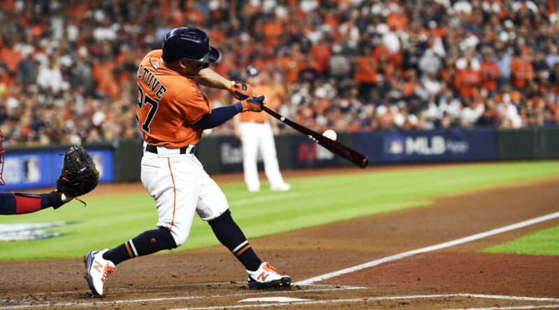 José Altuve despachó su noveno cuadrangular de la temporada en caída de los Astros