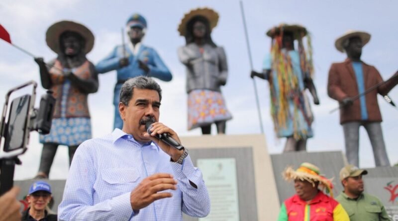 Maduro al alcalde de Guatire: O se pone las pilas o lo sacamos de ahí también