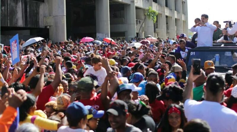 Maduro llegó a Maracaibo para encabezar acto de campaña en la Basílica