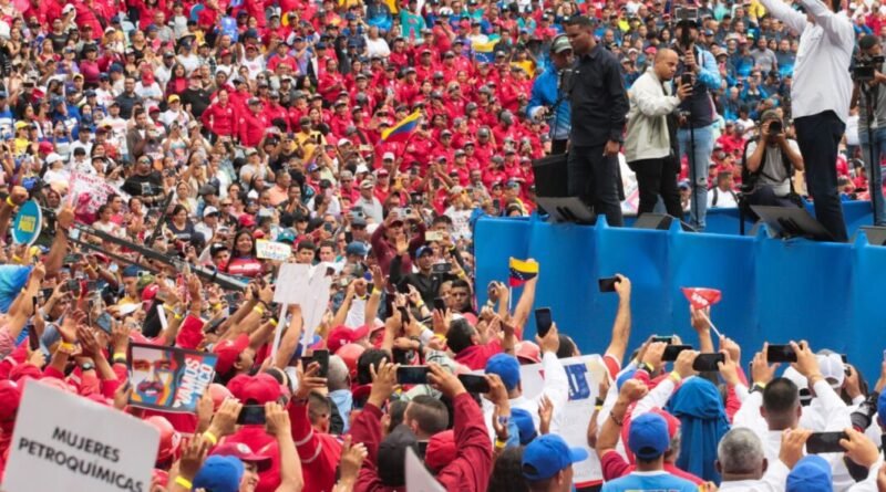 Maduro propone Ley Antibloqueo para mejorar ingresos y calidad de vida de los trabajadores