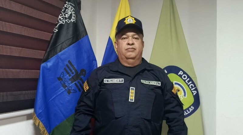 Coronel Gilberto Villamizar Perozo toma posesión de PoliLagunillas