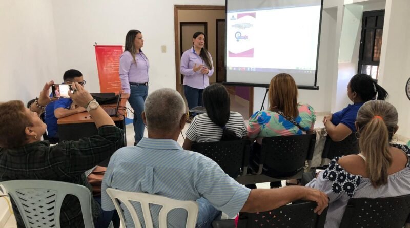 Immujel presentó propuesta para la creación de red de protección a la mujer lagunillense 