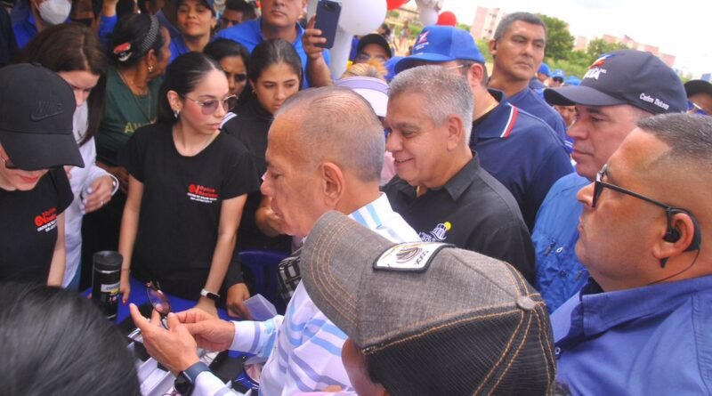 Gobernador Rosales y alcalde Mosquera inauguraron el remozado corredor vial Bermúdez e inspeccionaron obras en Lagunillas