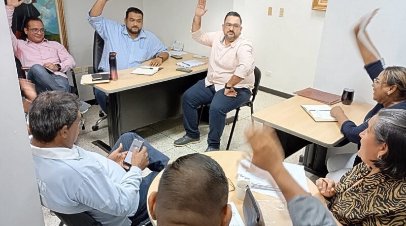 Concejales de Lagunillas se incorporan luego de receso legislativo