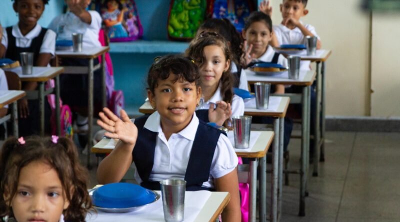 Se inicia en el Zulia una nueva fase del Programa de Alimentación Escolar PAEZ