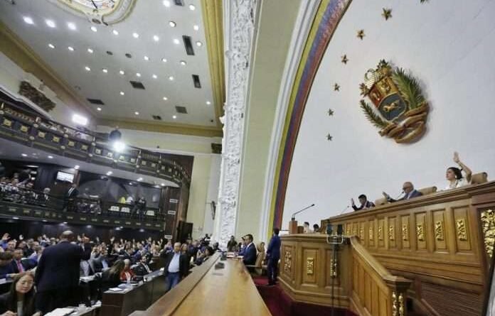 AN destituye a Juan Carlos Delpino y pide sanciones políticas y penales