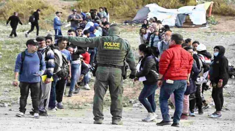 EE.UU. endurece restricciones al asilo en la frontera en plena campaña electoral