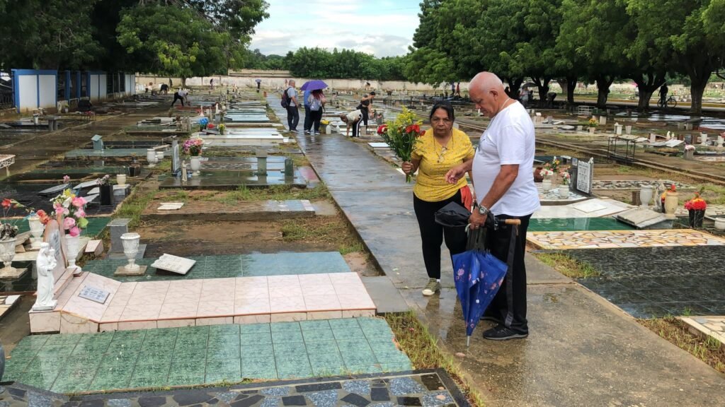 Alcaldía de Lagunillas realizó misa para honrar a los Fieles Difuntos este 2-N