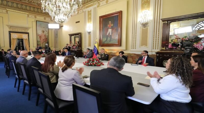 Asamblea Nacional notifica a Nicolás Maduro el inicio del período legislativo 2025-2026