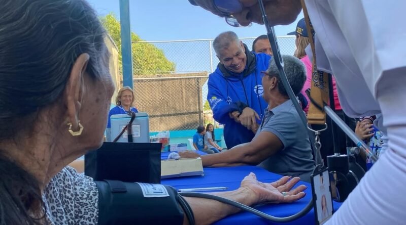 Alcalde José Mosquera beneficia a 600 familias en jornada social integral en el sector L4 de Lagunillas