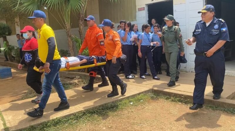 Realizan en el municipio Lagunillas simulacro Caribe Wave 2025