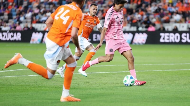 Inter Miami triunfa 4-1 sobre el Dynamo con goles de Telasco Segovia y Luis Suárez en ausencia de Mess