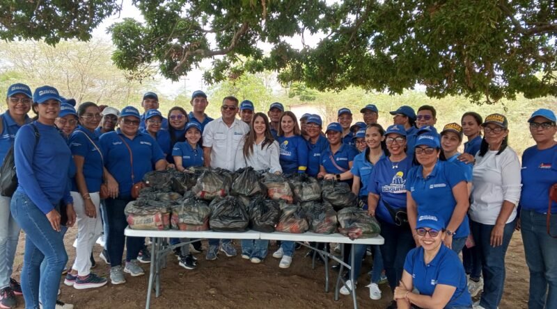 Sedemat Beneficia a 150 Familias con Bolsas de Alimentos en la Parroquia Venezuela