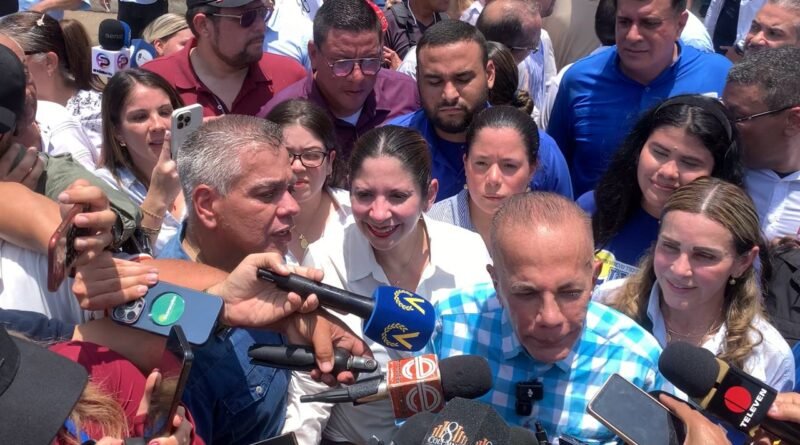 Manuel Rosales Formaliza su Reelección con Histórico Apoyo Popular: "El Zulia Escribirá su Victoria el 25 de Mayo"
