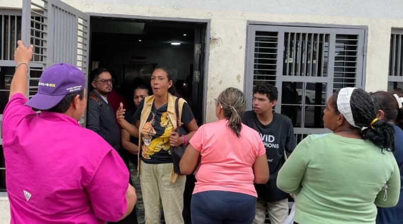 Caos en la Zona Educativa Zulia: ciudadanos denuncian "trabas deliberadas"