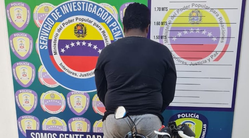 PoliLagunillas detiene a joven por peligrosas maniobras en moto en vía pública de Lagunillas