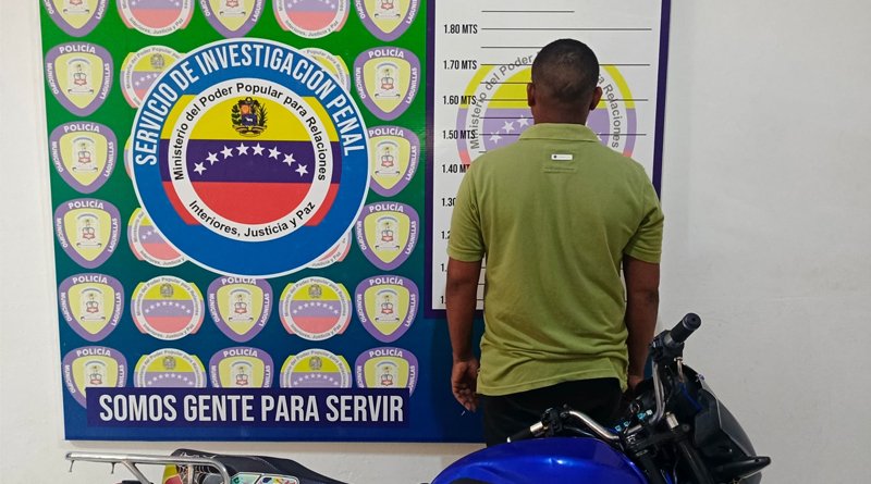 PoliLagunillas Aprehende a Hombre Conduciendo Motocicleta Robada en Zulia