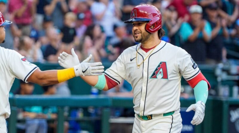 Eugenio Suárez regresa a Seattle tras cambio con D-backs
