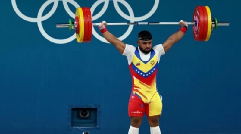 Keydomar Vallenilla impone récord y gana oro en Panamericano de Halterofilia Cali 2025