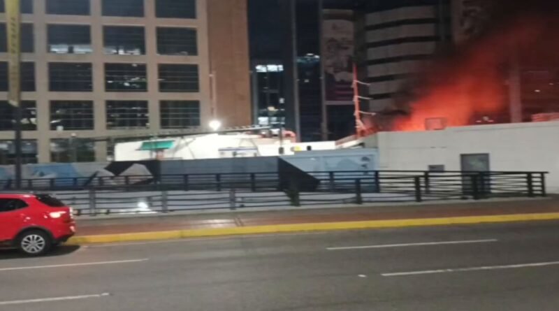 Explosión en subestación El Rosal deja sin luz a sectores de Chacao