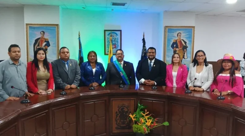 Juramentada nueva directiva del Concejo Municipal de Lagunillas para el período 2025-2029