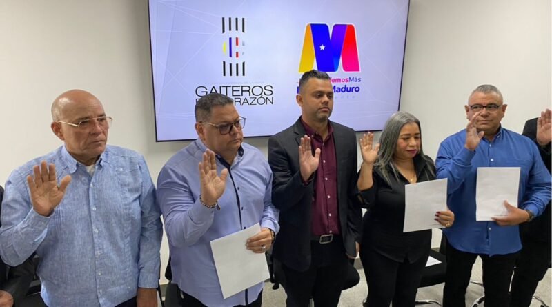 José Leonardo Linares asume presidencia de Fundagraez acompañado por reconocidos gaiteros