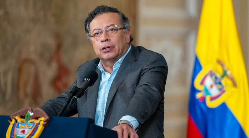 Petro acusa a Farc y ELN de operar en Venezuela con redes de narcotráfico