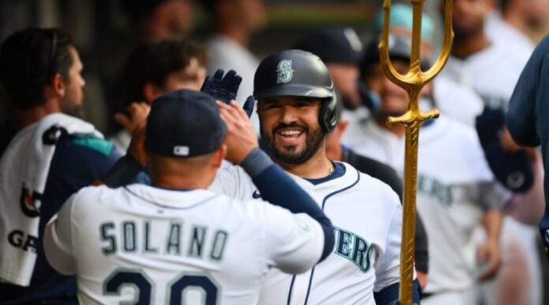 Eugenio Suárez reaparece con jonrón y revive su conexión con Seattle