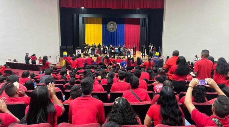 Misión Ribas celebra la graduación de más de 3.000 nuevos bachilleres en el estado Zulia