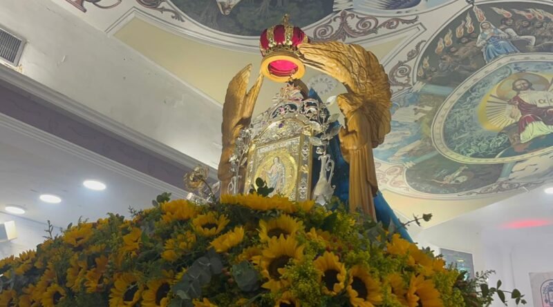 Lagunillas celebra 374 años de devoción a la Virgen del Rosario del Paraute