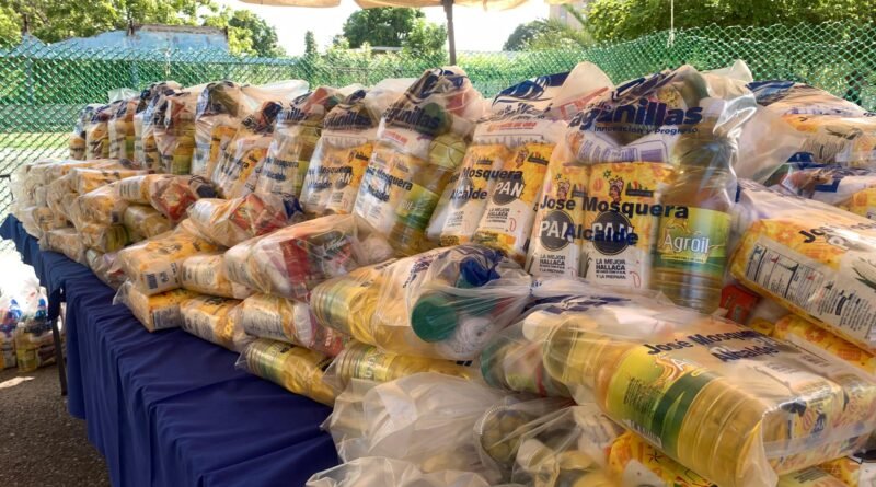 Alcalde José Mosquera benefició a las familias lagunillenses con la Gran Feria de la Hallaca