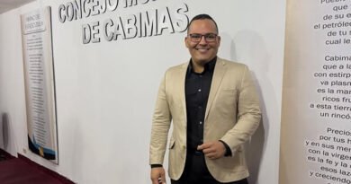 Cabimas honra a Diego Armando González, talento de Gigante FM 98.3 y Favoritas 97.9, por su aporte a la radio