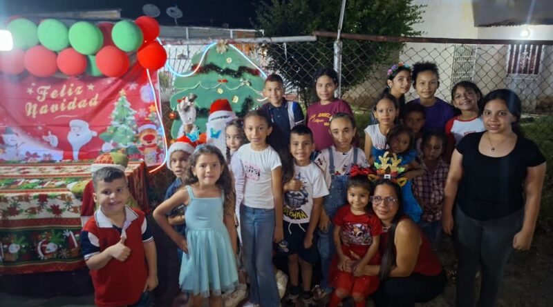Línea Pronto Taxi Services realiza jornada navideña en Campo Mío y beneficia a 25 niños