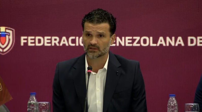 Oswaldo Vizcarrondo asume como nuevo director técnico de la Vinotinto