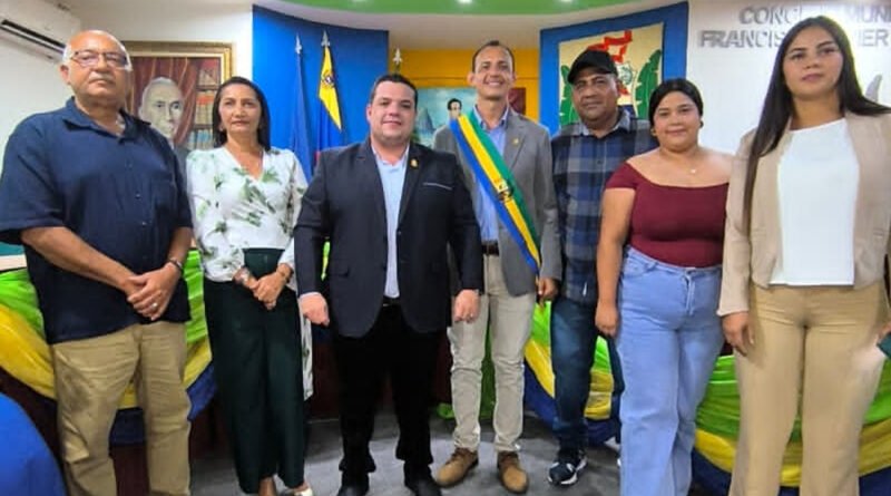 Concejo Municipal de Francisco Javier Pulgar ratifica a David Martínez como presidente para el periodo legislativo 2026