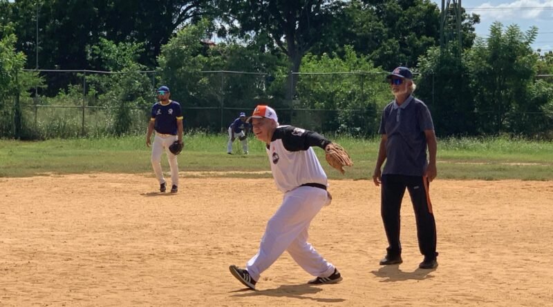 Alcaldía de Lagunillas derrotó 9-7 al Concejo Municipal en encuentro amistoso de sóftbol