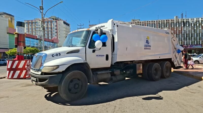Alcalde José Mosquera anuncia la incorporación de un nuevo camión compactador en Lagunillas