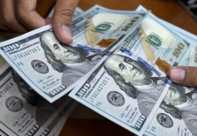 Venezuela apuesta a los petrodólares para estabilizar el dólar y frenar la escalada de precios