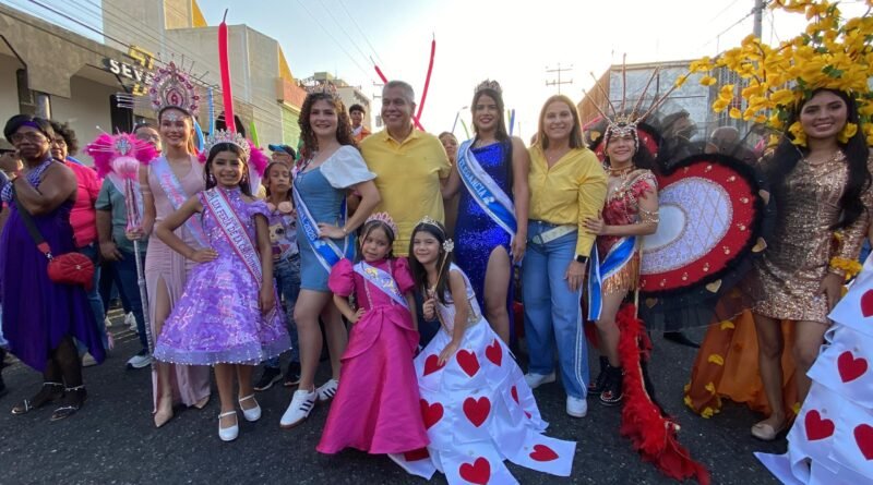 Bajo la gestión del alcalde José Mosquera, Lagunillas dio inicio al Carnaval 2026 con multitudinario desfile