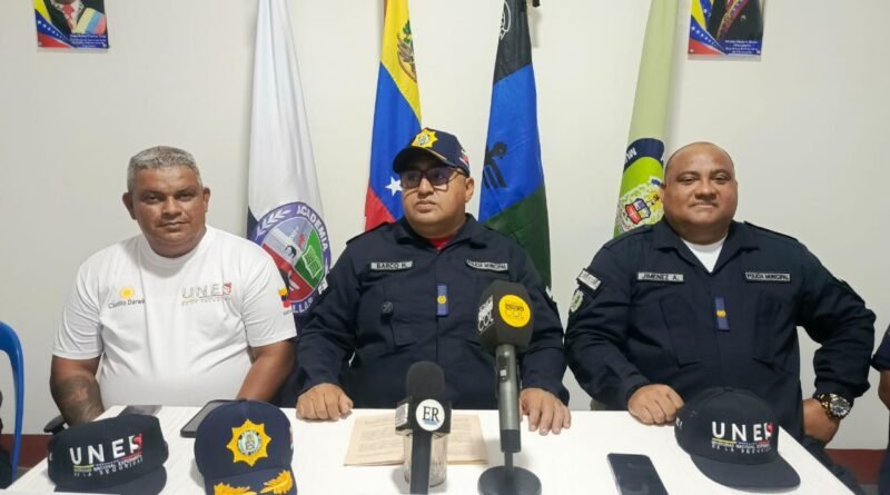 Comisario Alfredo Jiménez asume la dirección de UNES Extensión PoliLagunillas