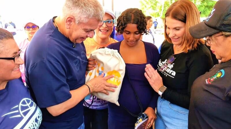 Alcalde José Mosquera impulsa jornada social en Lagunillas y beneficia a más de 500 familias