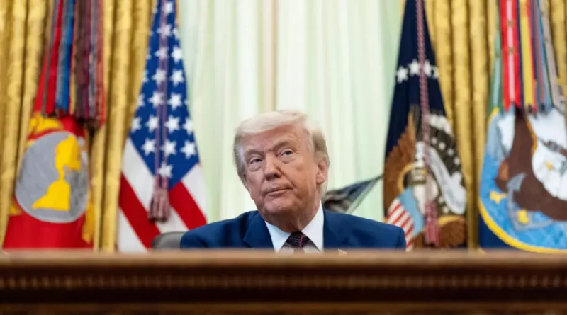 Juez federal bloquea veto migratorio de Trump para 39 países